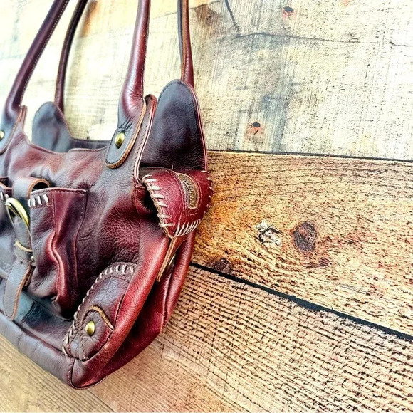 Pikolinos Genuine Leather Shoulder Bag - Picture 3 of 12